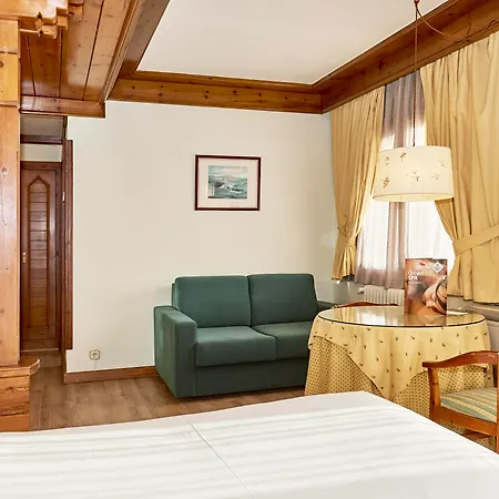 Grevol Hotel 4*