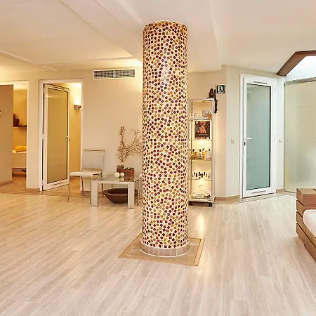 Hotel Grevol 4*