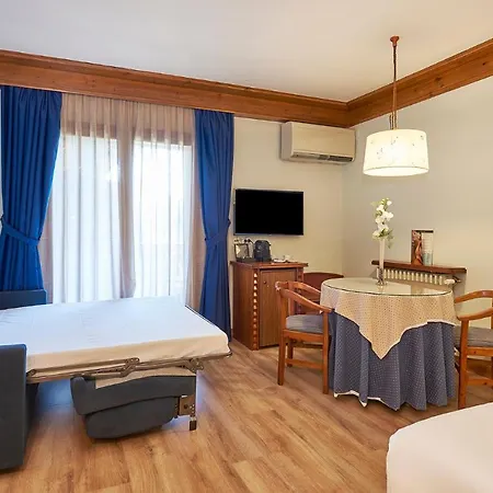 Hotel Grevol 4*